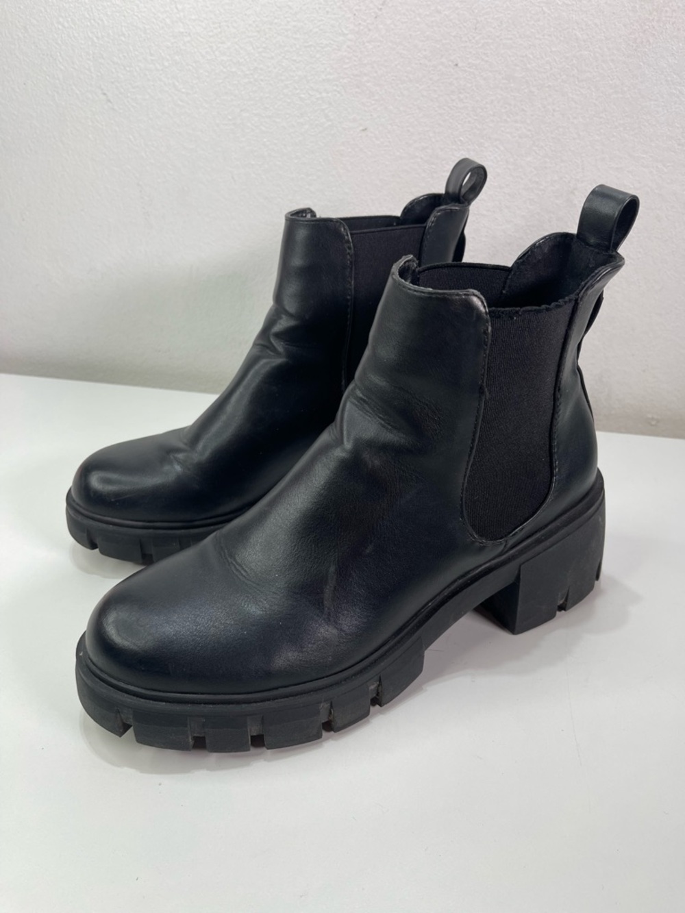 Madden Girl Honey Boots Women's 8.5 Black Chelsea Platform Chunky Academia Punk